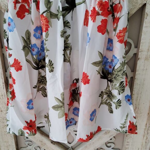 Runway Paris Women's Faux Wrap Surplice Mini A-Line Dress in Floral - Picture 10 of 14